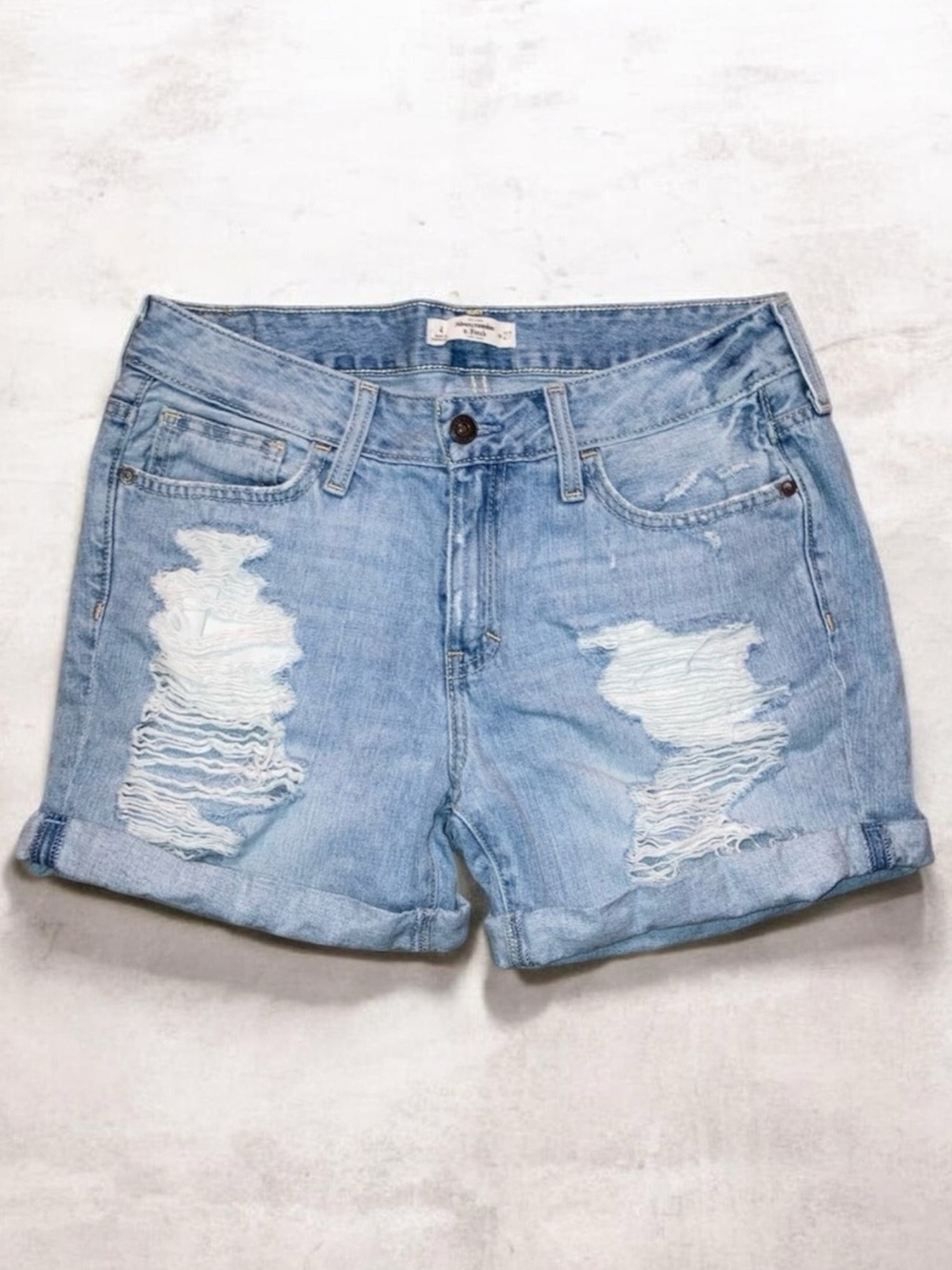 Abercrombie & Fitch Women's Distressed Cuffed Light Wash Denim Shorts Size 24